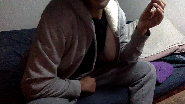 Snapshot of molozeb chatting on October 11, 11:14 pm molozeb online show from October 11, 11:14 pm