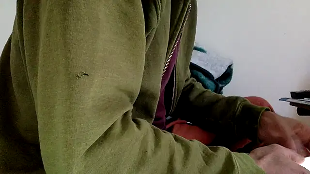 Snapshot of molozeb chatting on November 17, 7:47 am molozeb online show from November 17, 7:47 am