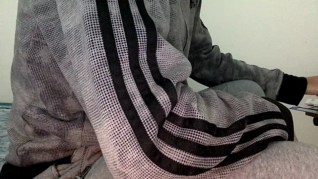 Snapshot of molozeb chatting on November 18, 4:50 am molozeb online show from November 18, 4:50 am