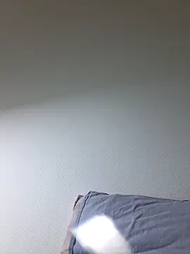 Snapshot of molozeb chatting on December 14, 7:36 am molozeb online show from December 14, 7:36 am