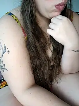 FrancaiseLynne online show from March 10, 5:39 pm