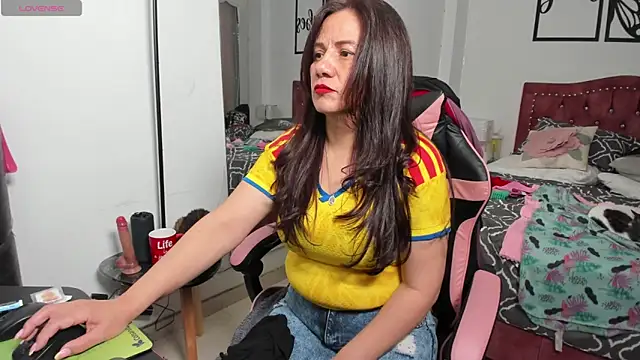 Marie Mature online show from July 3, 6:58 pm