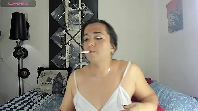 Snapshot of SARAMISHA chatting on July 24, 10:19 pm SARAMISHA online show from July 24, 10:19 pm