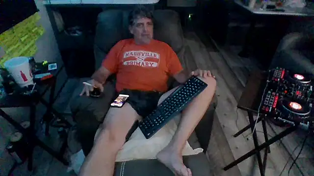 Snapshot of lateniter chatting on September 16, 4:13 am lateniter online show from September 16, 4:13 am