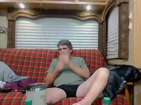 Snapshot of lateniter chatting on November 28, 2:25 am lateniter online show from November 28, 2:25 am