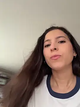 Snapshot of LittleDoll___ chatting on June 8, 2:50 pm LittleDoll online show from June 8, 2:50 pm