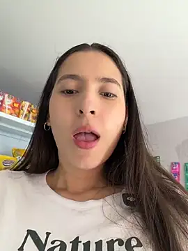 Snapshot of LittleDoll___ chatting on July 24, 12:25 pm LittleDoll online show from July 24, 12:25 pm