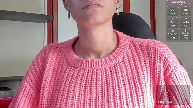 Snapshot of SamanthaWatson chatting on January 4, 7:13 pm SamanthaWatson online show from January 4, 7:13 pm