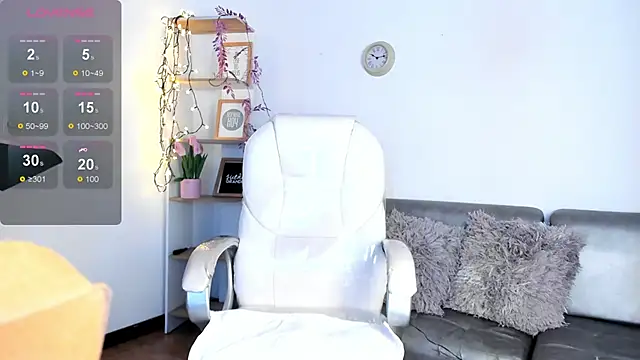 Snapshot of Issa_cooper chatting on November 3, 2:51 pm Issa cooper online show from November 3, 2:51 pm