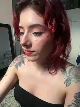 LiliJones  online show from February 7, 9:48 pm