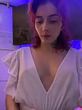 LiliJones  online show from March 19, 9:58 pm