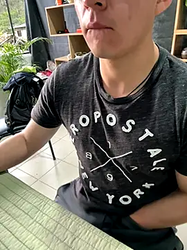 Snapshot of 97banana chatting on October 27, 10:14 pm 97banana online show from October 27, 10:14 pm