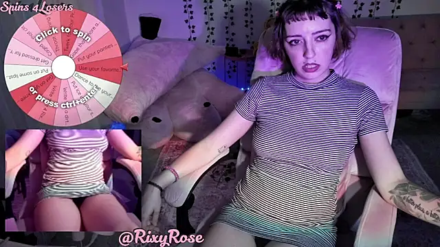 Trixyrose online show from August 4, 9:34 am