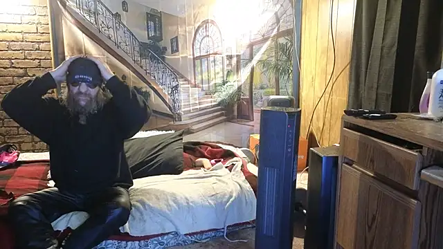 Snapshot of PropertyAndBiker chatting on January 16, 9:30 pm PropertyAndBiker online show from January 16, 9:30 pm