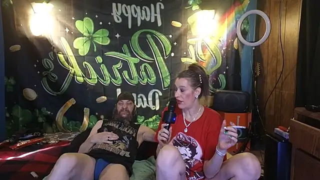 Snapshot of PropertyAndBiker chatting on March 13, 8:54 pm PropertyAndBiker online show from March 13, 8:54 pm