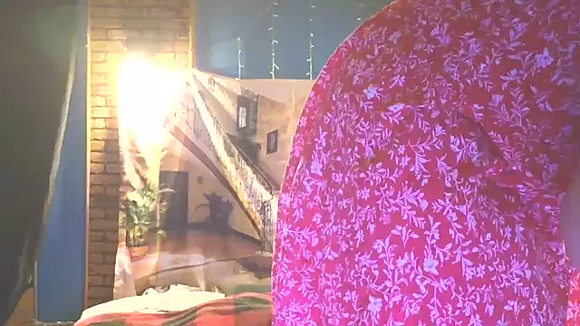 Snapshot of PropertyAndBiker chatting on November 20, 12:11 am PropertyAndBiker online show from November 20, 12:11 am