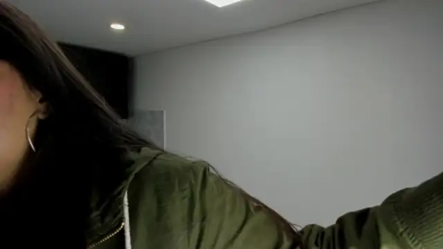 Snapshot of Luna_Dumont chatting on November 11, 11:10 am Luna Dumont online show from November 11, 11:10 am