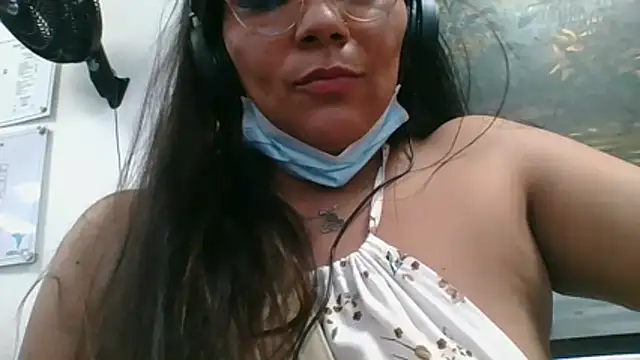 Luna Dumont online show from February 10, 2:21 pm