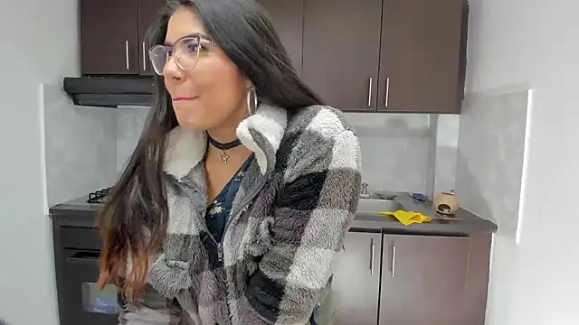 Snapshot of Luna_Dumont chatting on May 12, 11:07 am Luna Dumont online show from May 12, 11:07 am