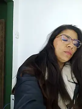 Snapshot of Luna_Dumont chatting on May 28, 11:29 am Luna Dumont online show from May 28, 11:29 am