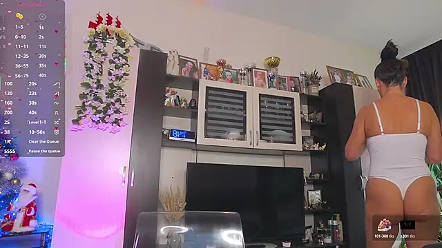 SheilaRyan online show from January 10, 4:47 am