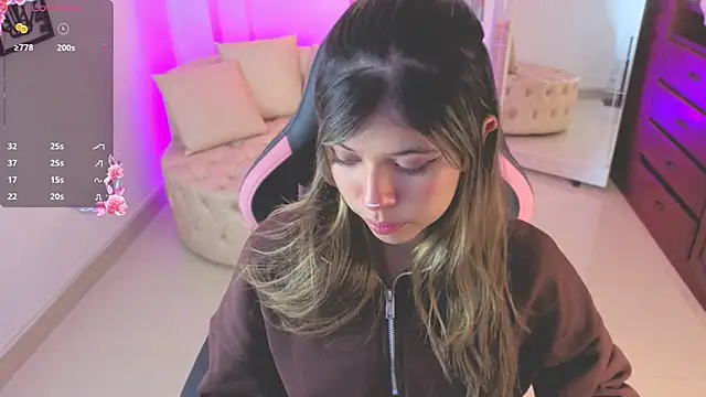 NATAASHA    online show from November 6, 3:18 am