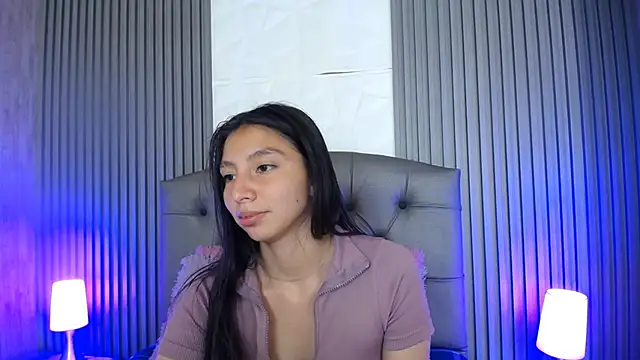 kendall saenz online show from December 14, 1:38 pm