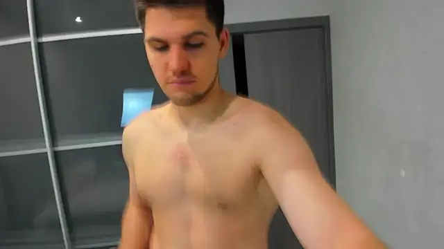 Snapshot of Alex_Brown_ chatting on February 5, 2:16 pm Alex Brown online show from February 5, 2:16 pm