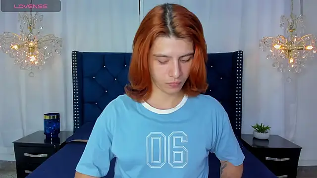 Snapshot of Allen_clark chatting on May 23, 1:15 pm Allen clark online show from May 23, 1:15 pm