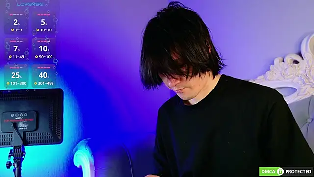 CalvinOwens online show from April 24, 6:21 pm
