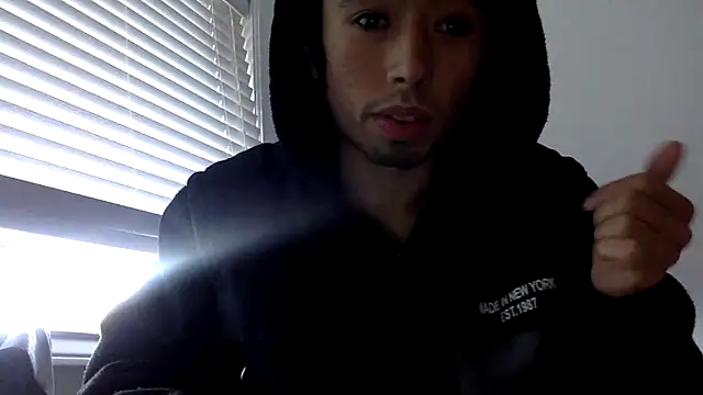 Snapshot of lilboygonewild chatting on October 9, 7:56 pm lilboygonewild online show from October 9, 7:56 pm