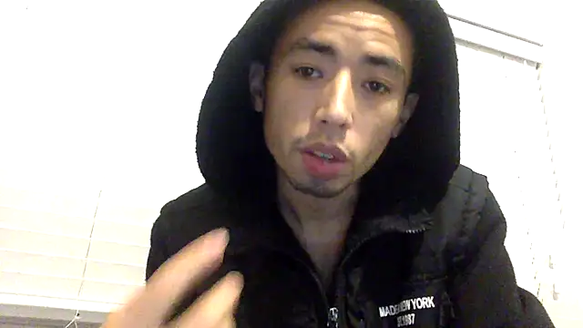 Snapshot of lilboygonewild chatting on November 15, 1:14 am lilboygonewild online show from November 15, 1:14 am