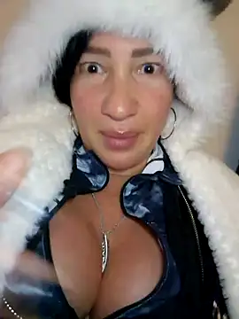 Snapshot of TheGoddessBianca chatting on February 12, 4:00 pm TheGoddessBianca online show from February 12, 4:00 pm