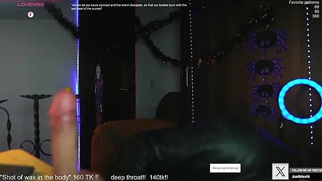 Snapshot of just_maxii chatting on October 5, 12:53 am just maxii online show from October 5, 12:53 am