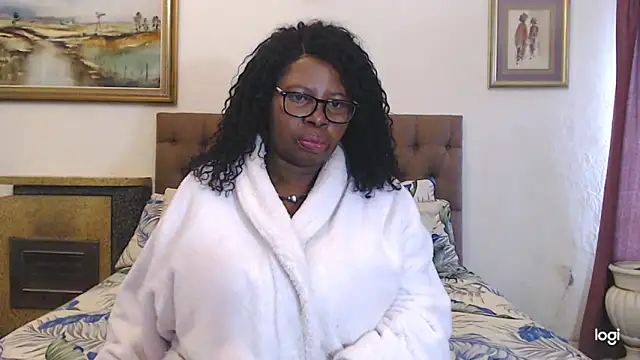 Snapshot of OmegaLipps chatting on May 21, 1:40 pm OmegaLipps online show from May 21, 1:40 pm
