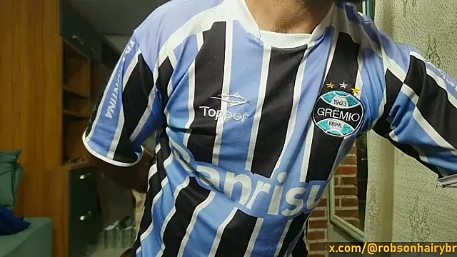 Snapshot of robsonbr chatting on October 9, 3:15 am robsonbr online show from October 9, 3:15 am