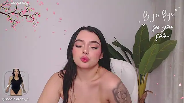 Snapshot of sophialorens_s chatting on February 21, 6:04 pm sophialorens s online show from February 21, 6:04 pm