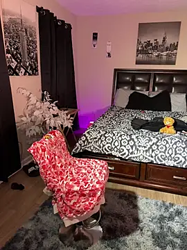 Snapshot of nosleepforlink chatting on December 5, 12:41 am nosleepforlink online show from December 5, 12:41 am