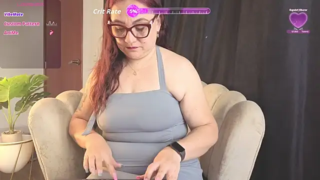 lady nylon  online show from July 30, 11:53 am