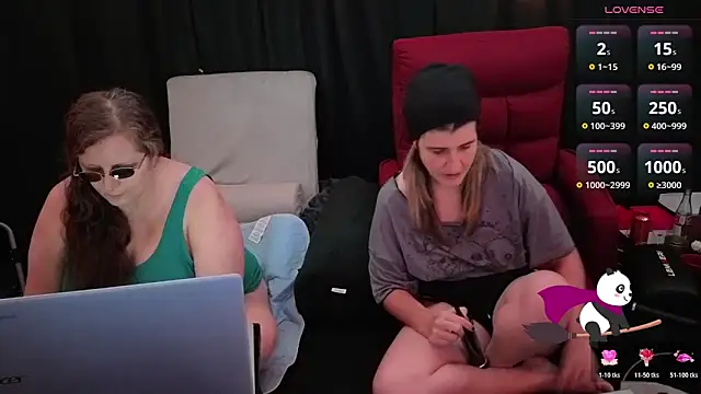 Sexy Mama-69 online show from October 28, 5:48 pm