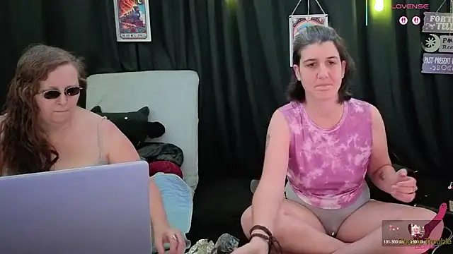 Sexy Mama-69 online show from November 29, 5:27 pm