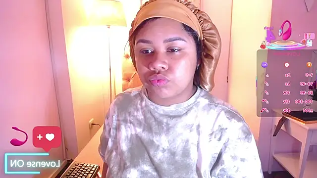 Nahom1  online show from October 27, 9:19 pm