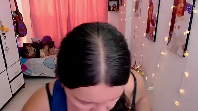Snapshot of claryssa_ chatting on May 11, 8:06 pm claryssa online show from May 11, 8:06 pm