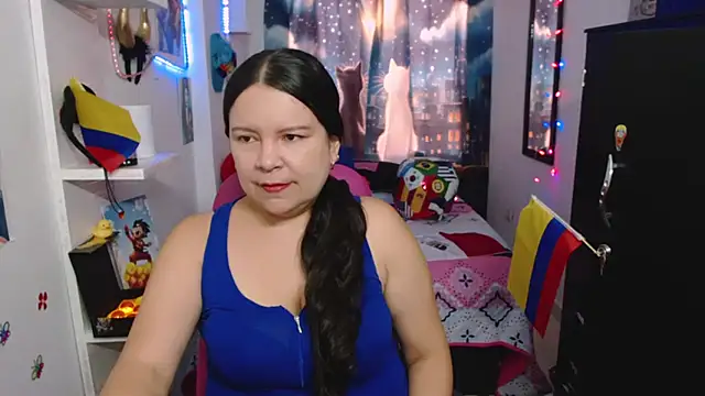 Snapshot of claryssa_ chatting on July 16, 12:33 pm claryssa online show from July 16, 12:33 pm