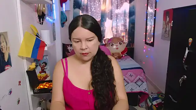 Snapshot of claryssa_ chatting on July 23, 2:04 pm claryssa online show from July 23, 2:04 pm