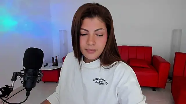 Luci Amore online show from March 18, 1:53 am