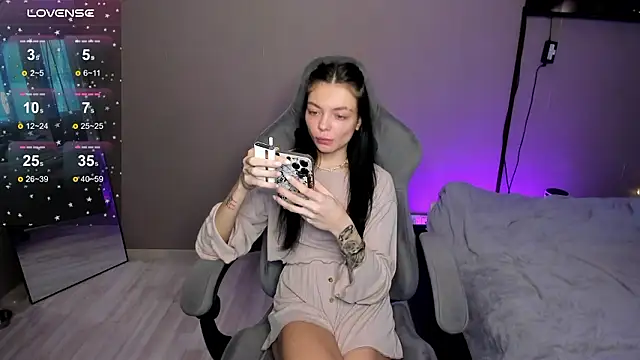 Mariella Adamss online show from March 18, 5:32 am