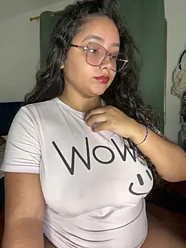 CurlyGirl 1 online show from November 13, 7:13 pm