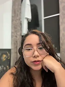CurlyGirl 1 online show from June 7, 12:59 am