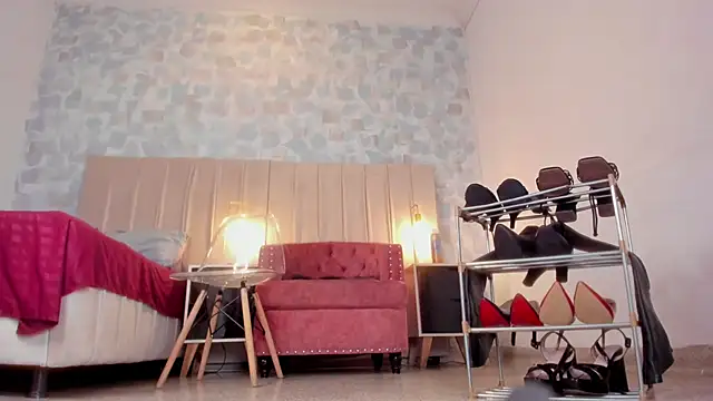 samara smithh online show from February 7, 1:32 pm